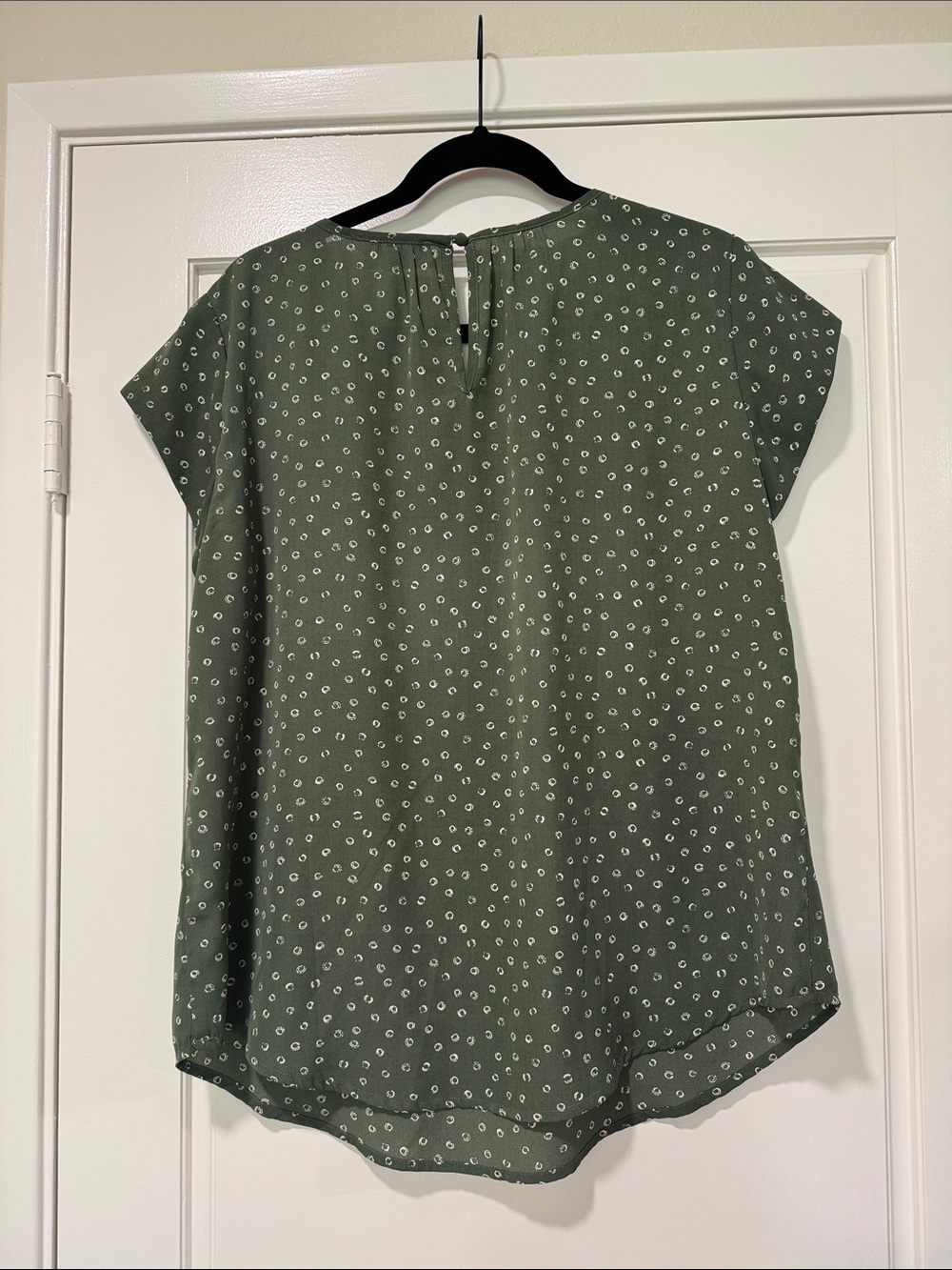 Olive Green Short Sleeve Printed Blouse - Picture 2 of 2